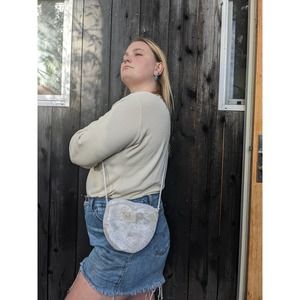 Vintage Beaded Scalloped crossbody purse in Ivory White